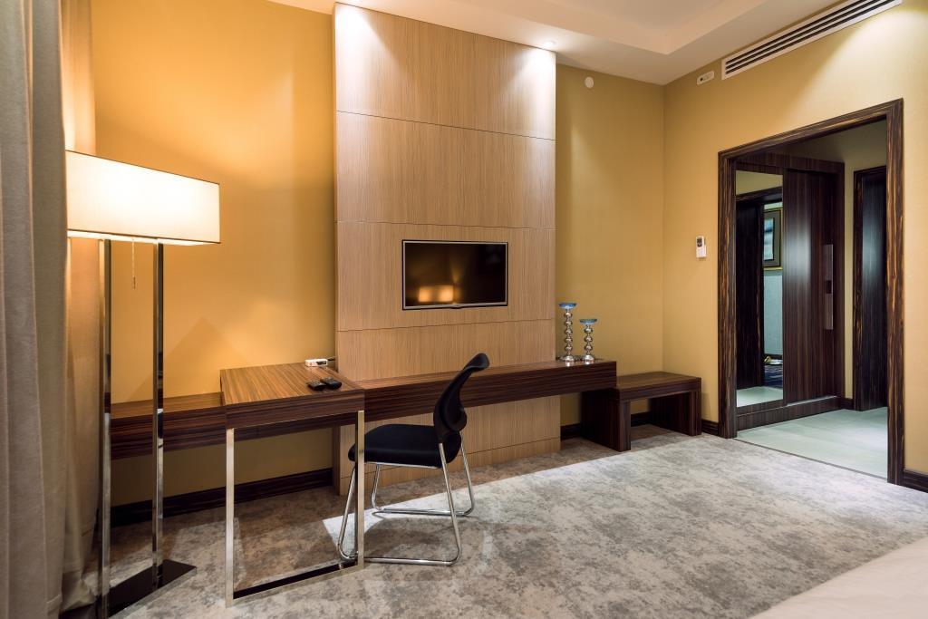 Monte Bianco Hotel & Spa Astana Extérieur photo